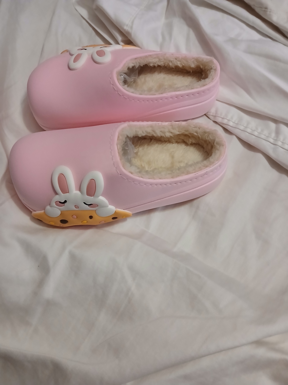 Source Unknown Pink Bunny Slip-On Kids Slippers